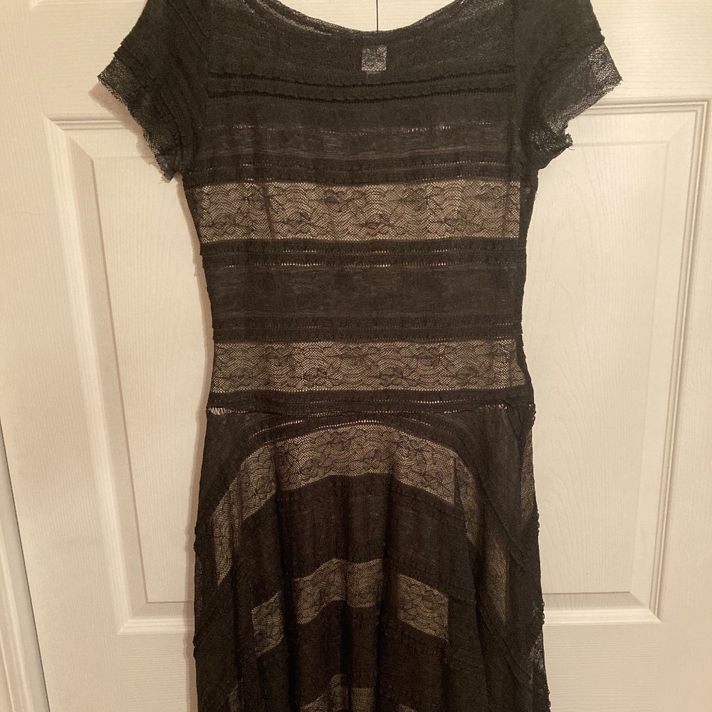 Black Lace Dress - Picture 3 of 6